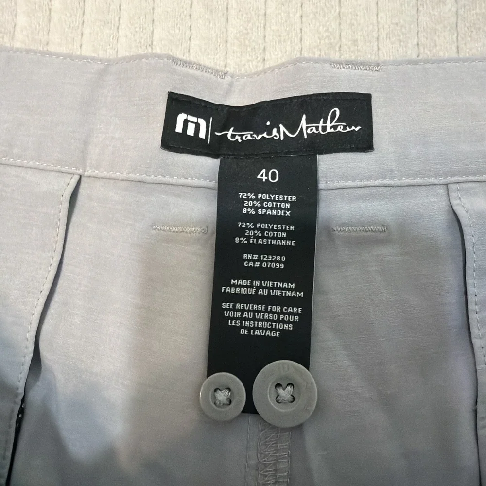 Travis Mathew Shorts Men 40 Gray Golf Chino Golf Casual stretch perfromance